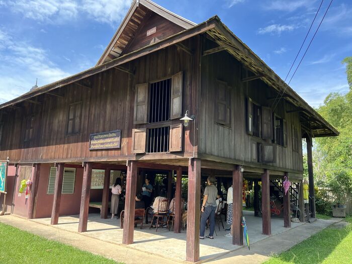 写真　トンヘンノーイ村博物館