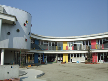 写真：久地野保育園外観