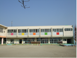 写真：六ツ師保育園外観