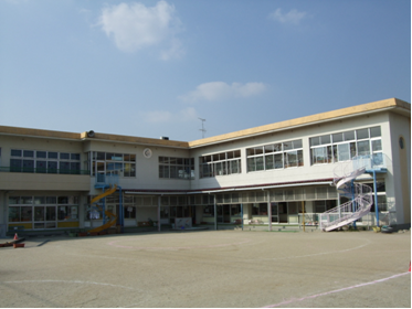 写真：中之郷保育園外観