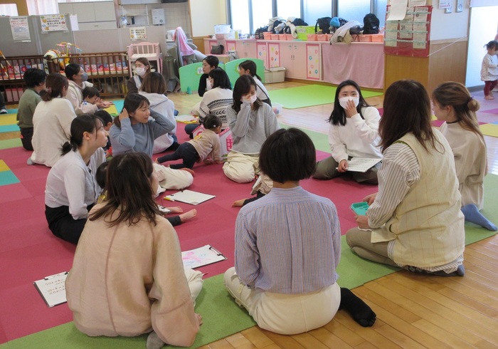 写真：子育てクラブの様子04