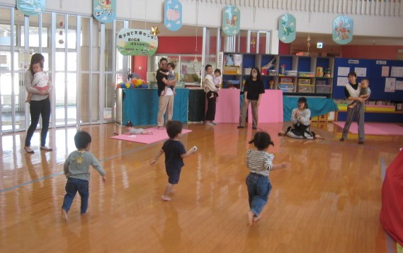写真：お誕生日会の様子02
