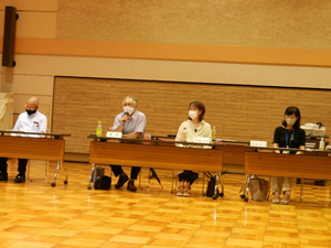 写真：地域学校協働活動推進員情報交換会02