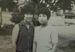写真:女性2人