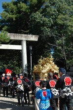 写真:六ツ師神楽屋形