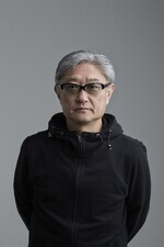 写真：堤幸彦監督