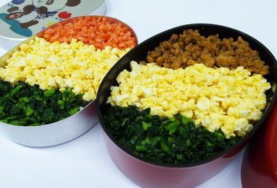 写真：三色辨當（みいろべんとう）