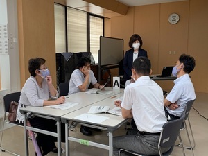 写真：管理職「イクボス」セミナーの様子02