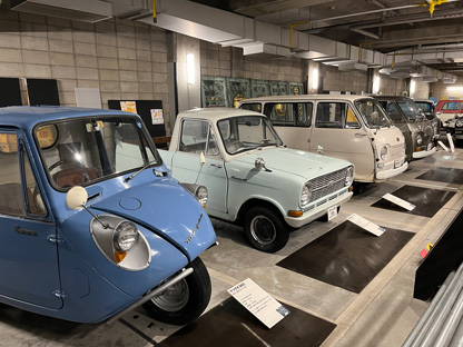 Photo:Display of automobiles
