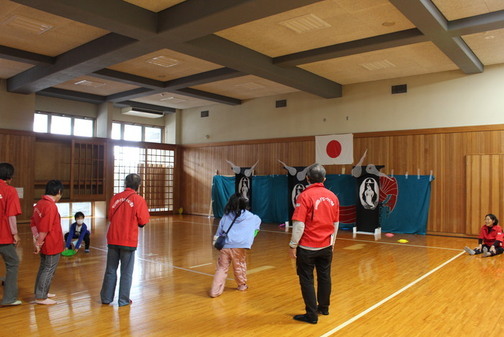 皿と雪のおばけやしき写真